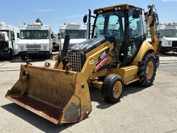 2008-caterpillar-420e-image-1