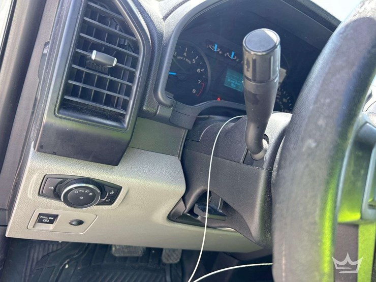 2017-ford-f150-image-15