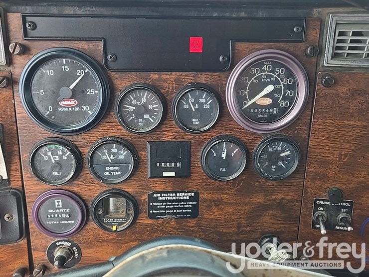 2000-peterbilt-357-image-73