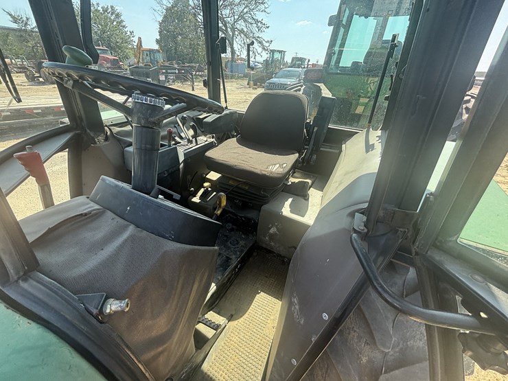 john-deere-2040s-image-4