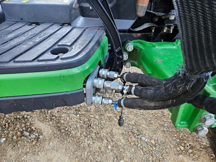 john-deere-1025r-image-19