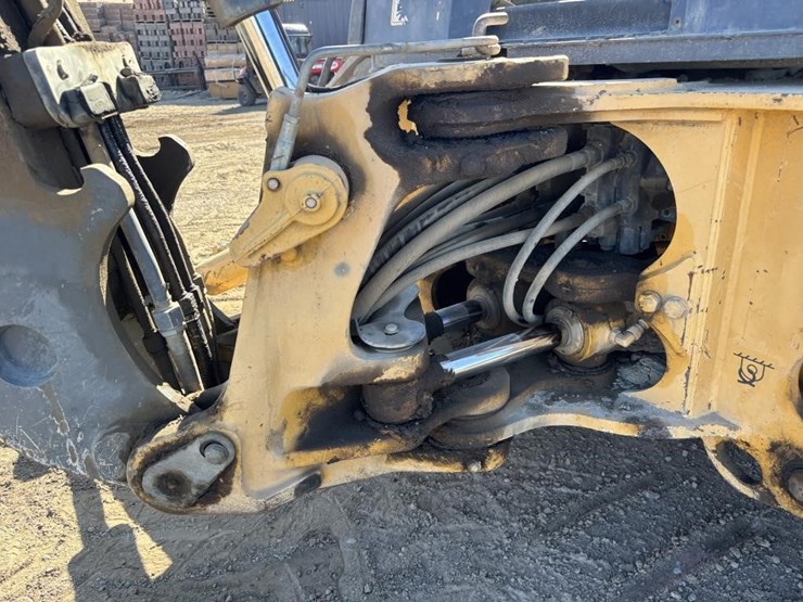 2007-deere-410j-image-26