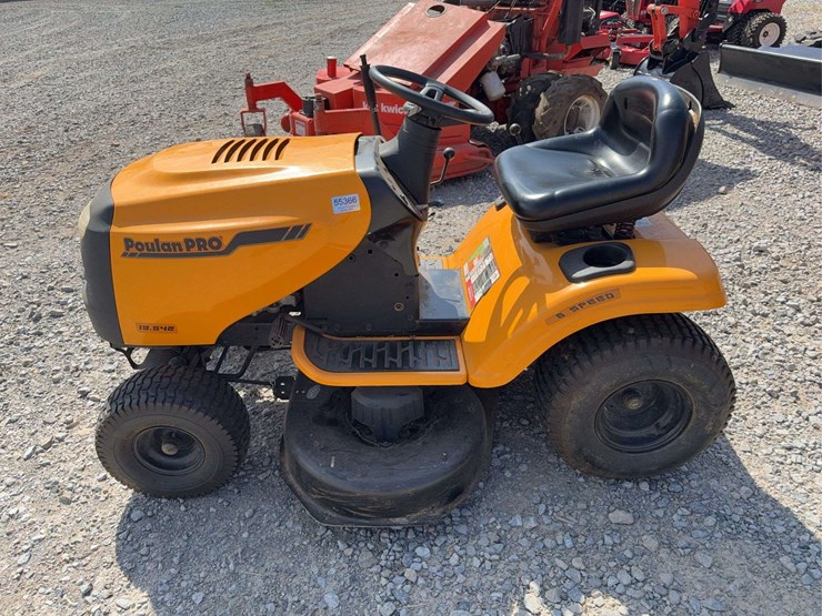poulan-pro-riding-mower-image-1