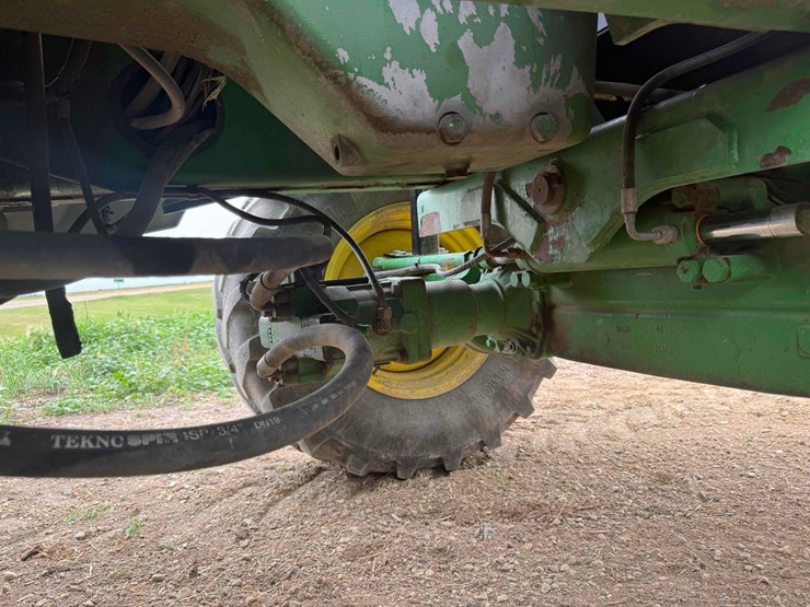 2005-john-deere-7400-image-47