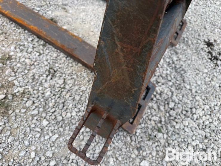 titan-machinery-pallet-forks-image-16