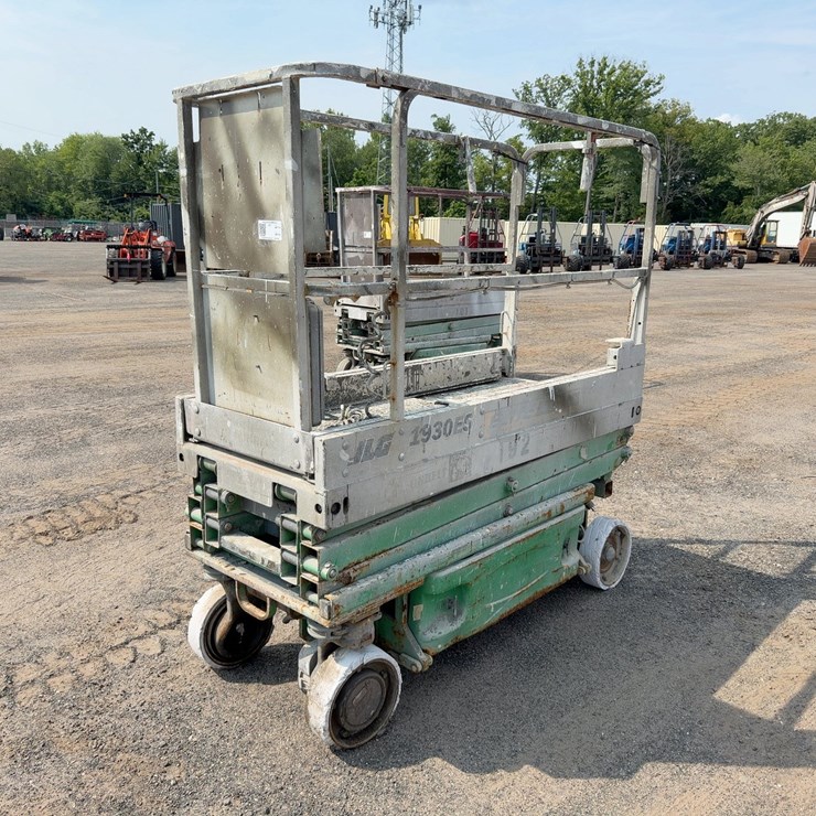 2007 JLG 1930ES