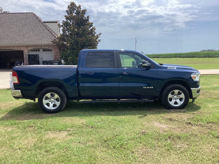 2021-dodge-1500-image-4