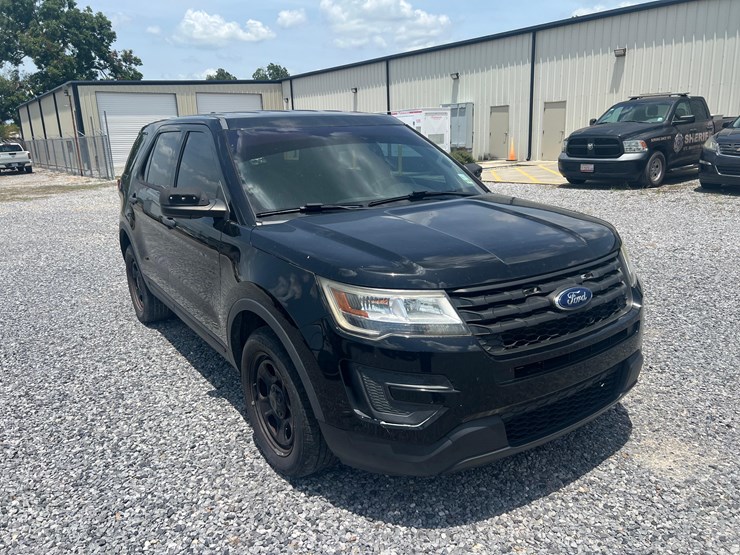 ford-explorer-image-3
