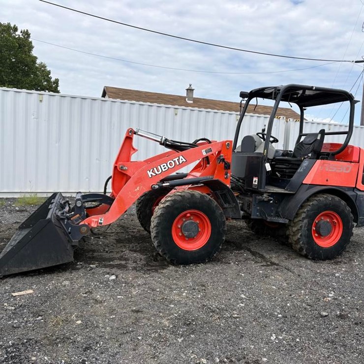 KUBOTA R530