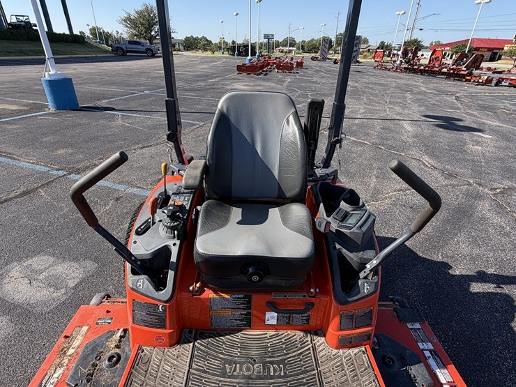 2017-kubota-zd1211-image-19