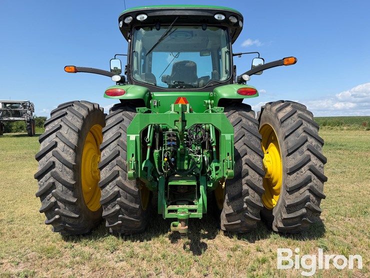 2013-john-deere-8235r-image-6