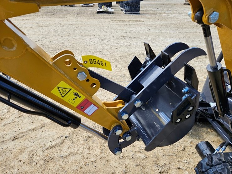#217-•-2026-agt-mx12r-mini-excavator-image-9
