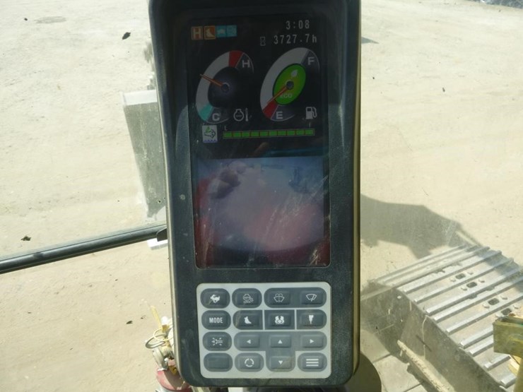 2016-kobelco-sk140sr-lc-5-image-9