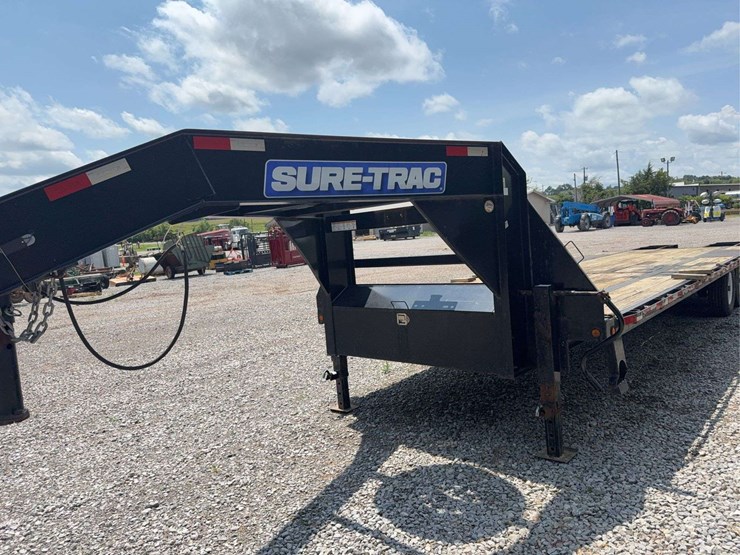 sure-trac-30'-gooseneck-trailer-image-16