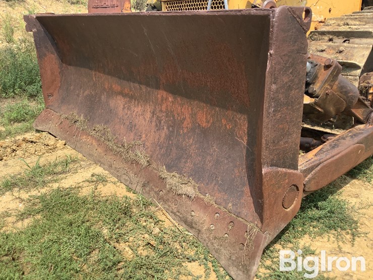 caterpillar-d6c-image-16