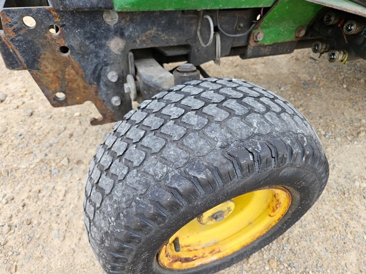 john-deere-425-image-12