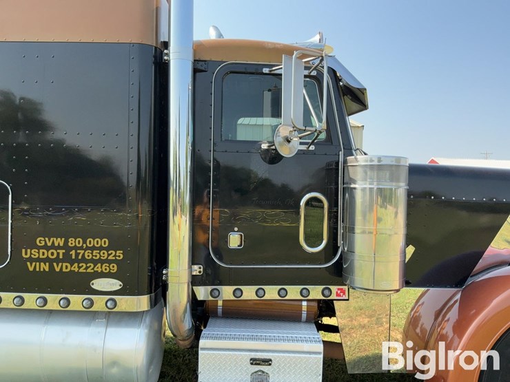 1997-peterbilt-379-image-17