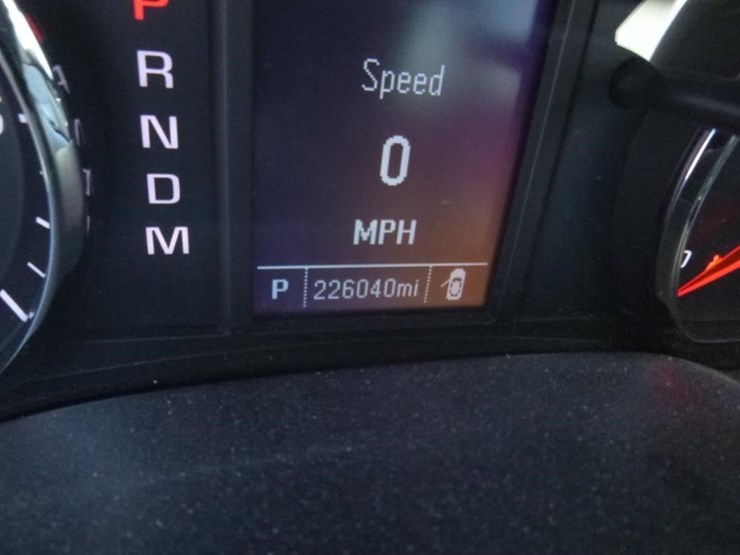 2015-chevrolet-1500-image-13