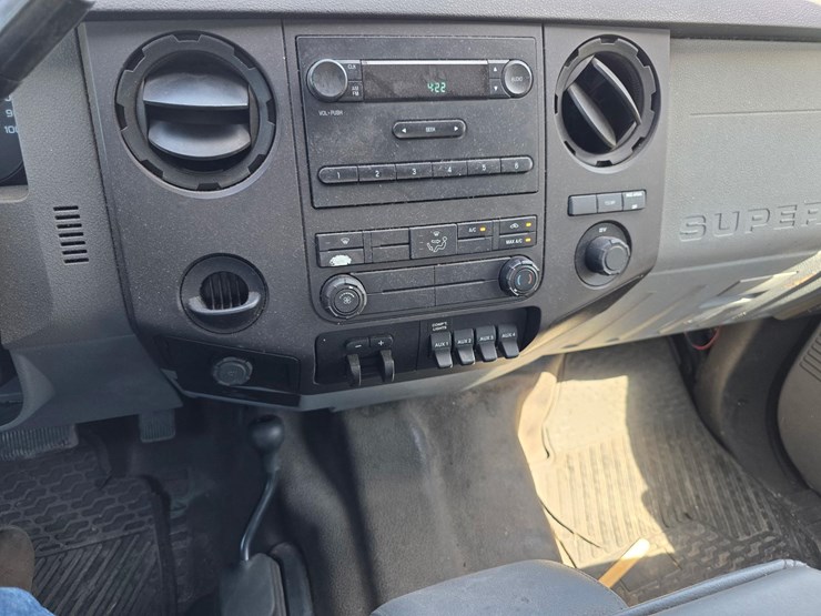 f450-utility-service-truck-image-13