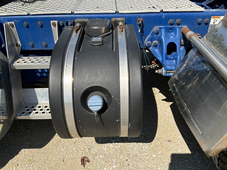 2018-kenworth-t680-image-21