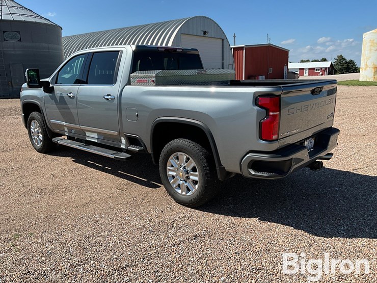 2024-chevrolet-2500-image-7