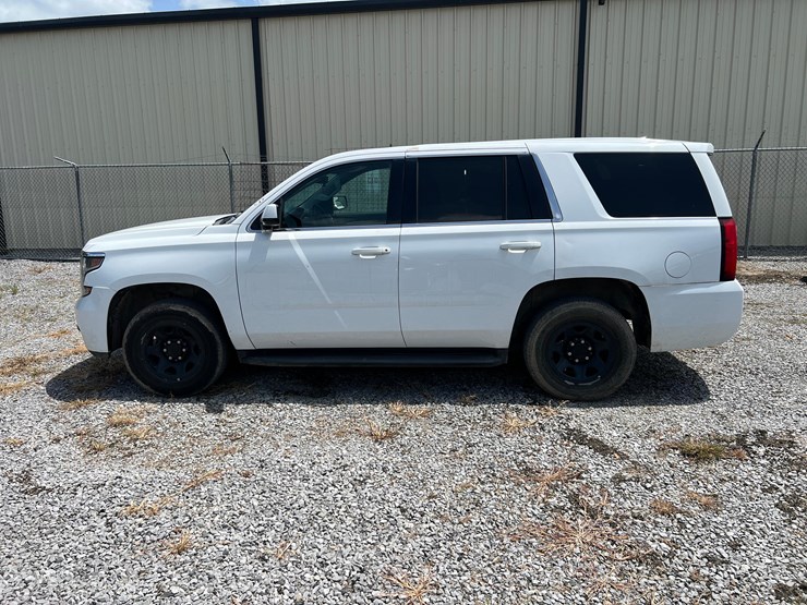 chevrolet-tahoe-image-8