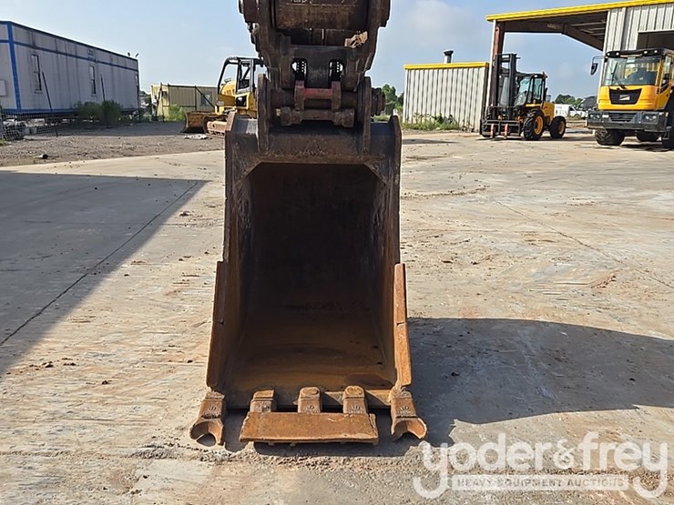 2019-volvo-ec300el-image-22