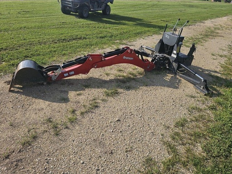 branson-bh-100-backhoe-image-4