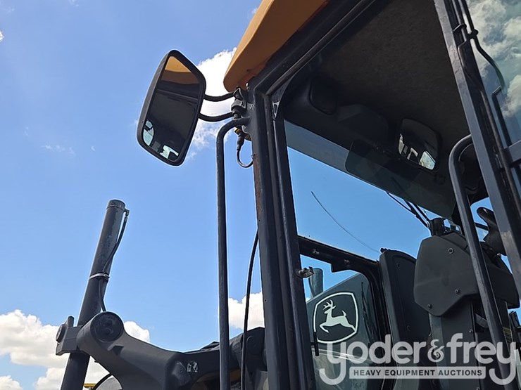 2012-deere-670gp-image-65