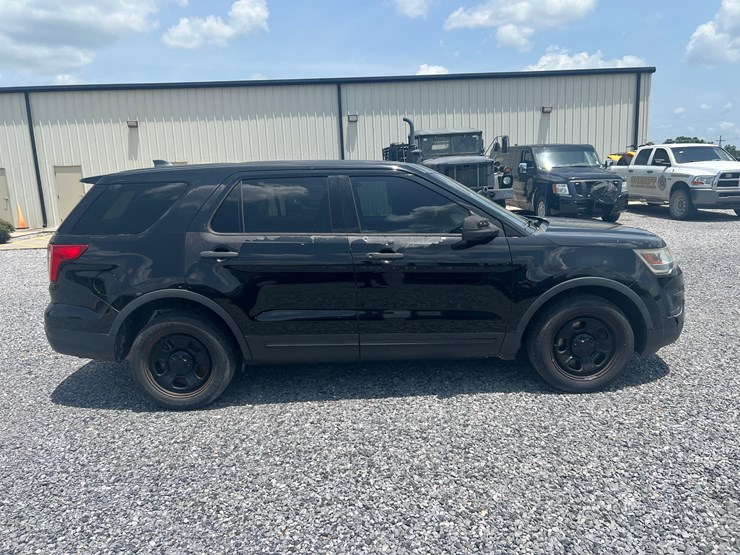 ford-explorer-image-4