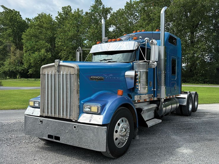 2000-kenworth-w900l-image-1