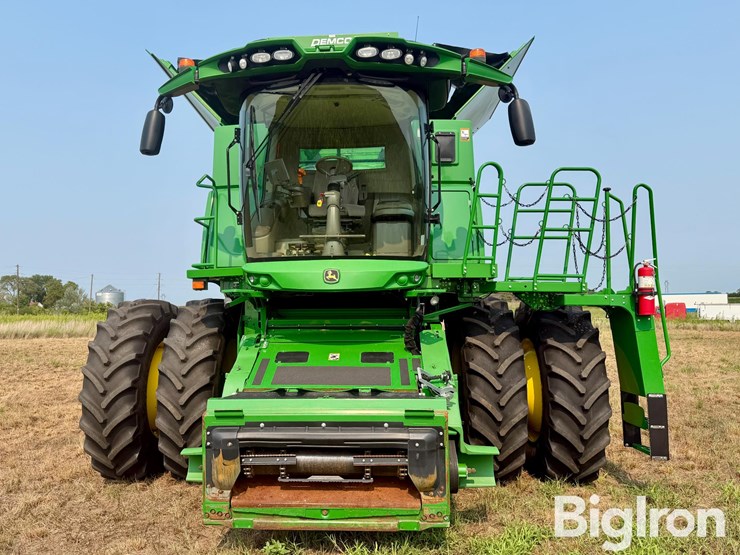 2021-john-deere-s780-image-2