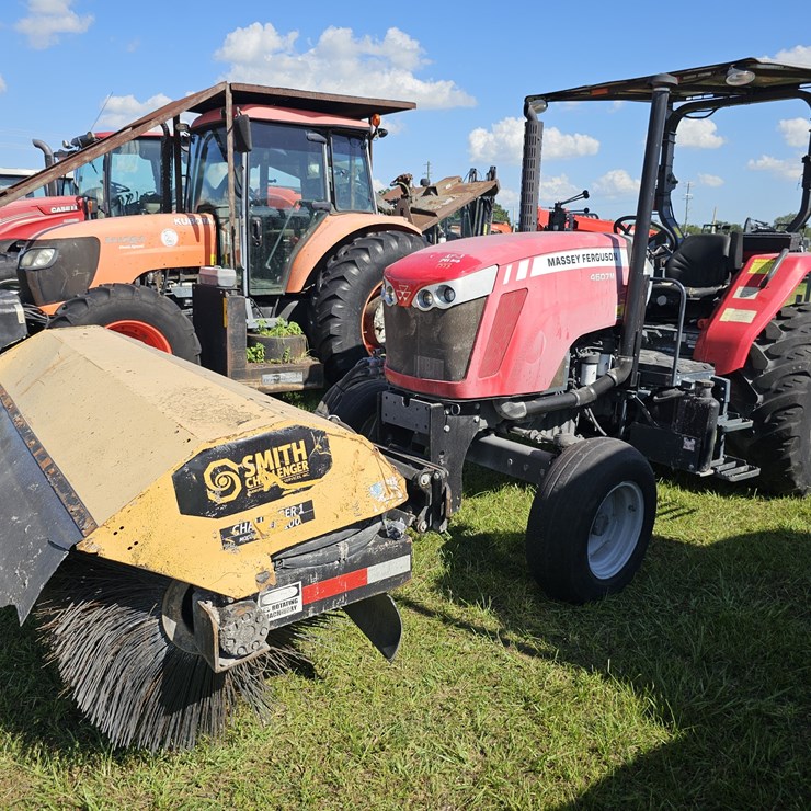 MASSEY-FERGUSON 4607M