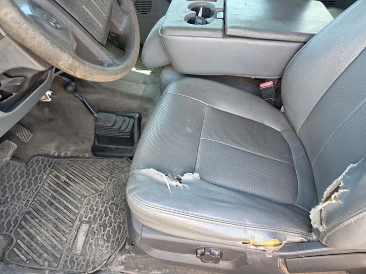 f450-utility-service-truck-image-17