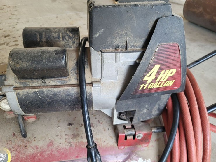 coleman-powermate-air-compressor-image-12