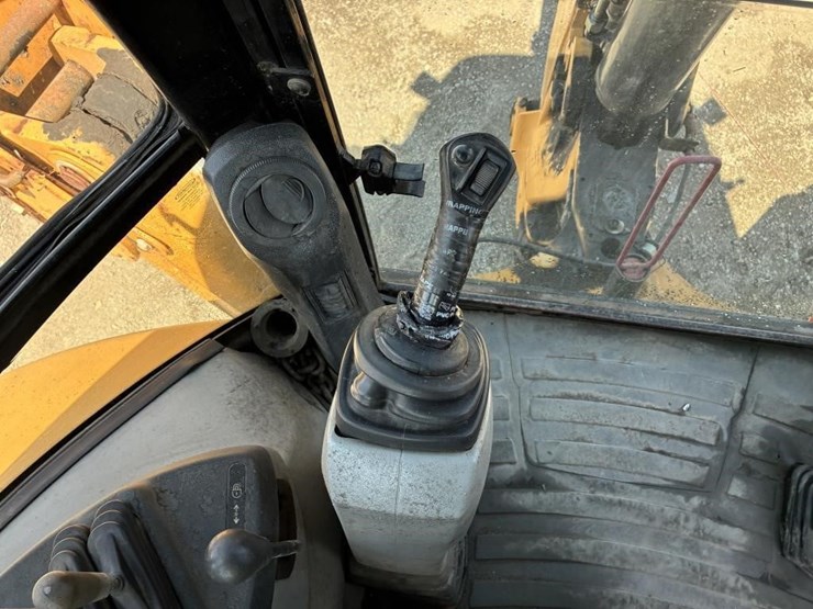 2008-caterpillar-430e-image-32