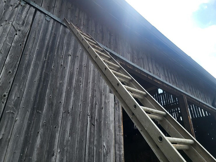 aluminum-extension-ladder-image-5