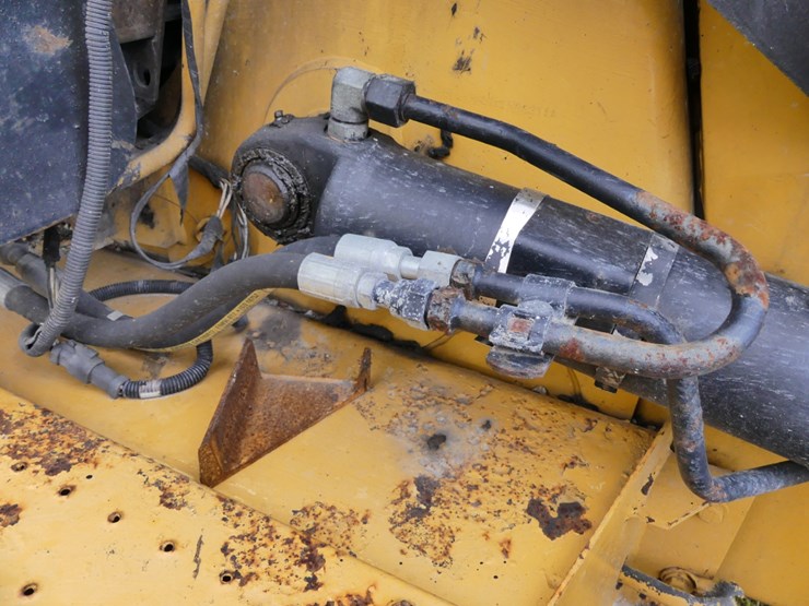 caterpillar-420d-image-8