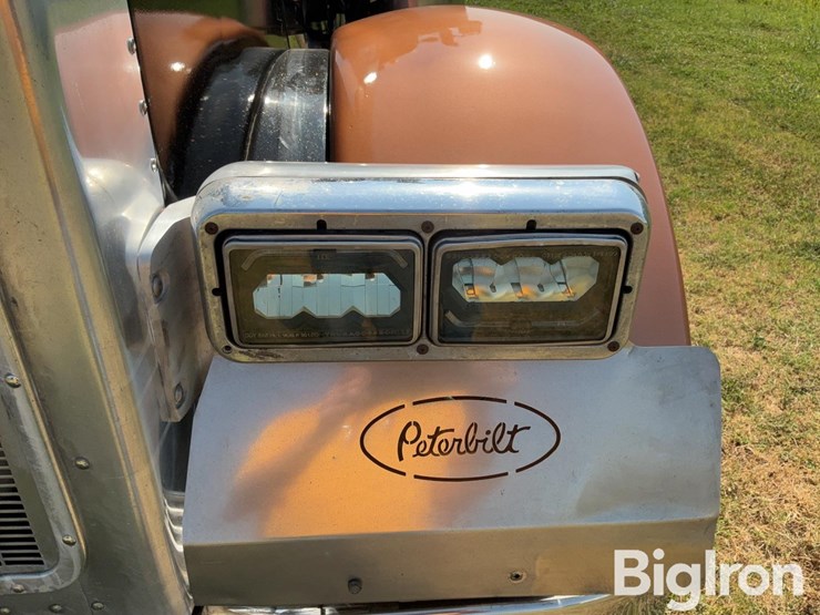 1997-peterbilt-379-image-10