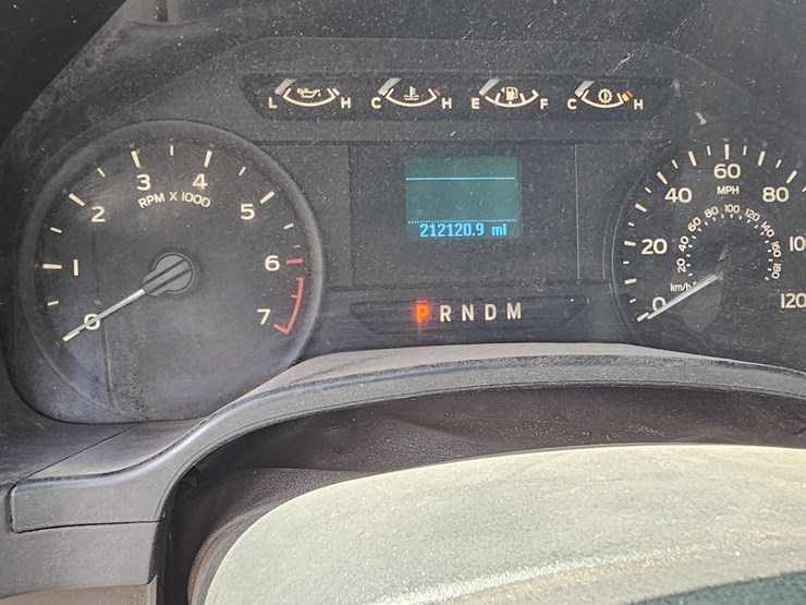 2018-ford-f150-xl-image-14