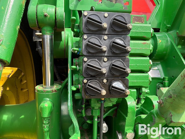 1998-john-deere-8100-image-13