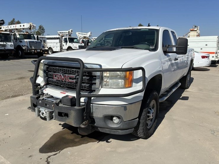 2012-gmc-sierra-2500-image-1