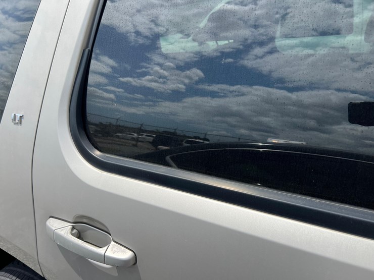 chevrolet-tahoe-image-10