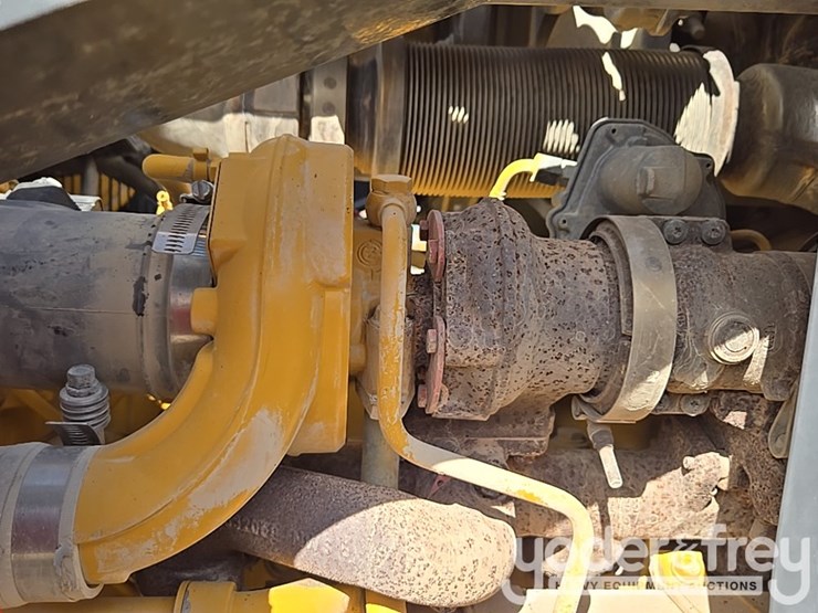 2019-deere-310sl-image-37