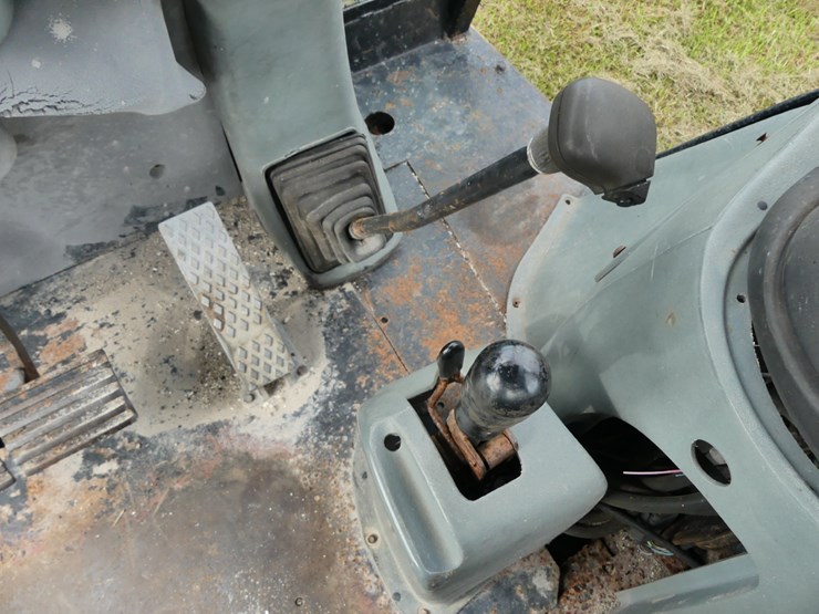 caterpillar-420d-image-22