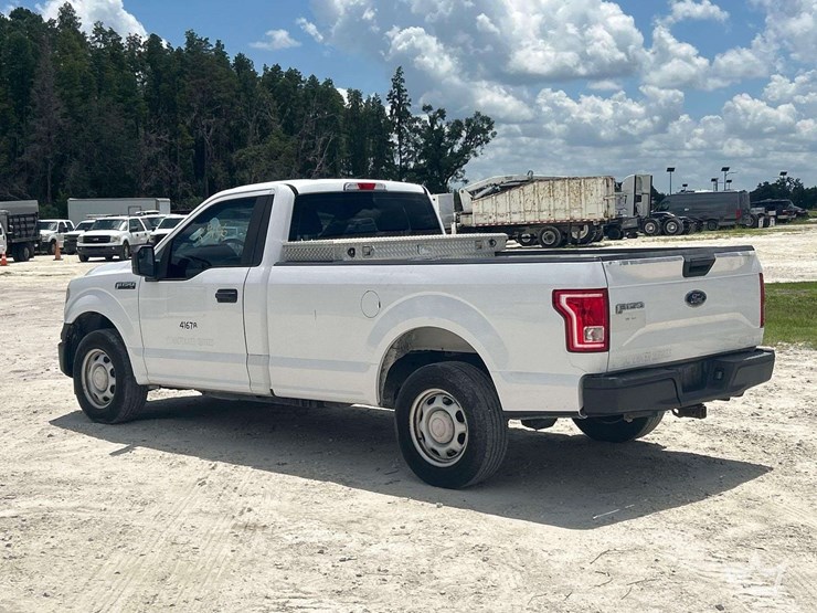 2017-ford-f150-image-4