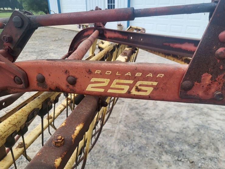 new-holland-256-image-9