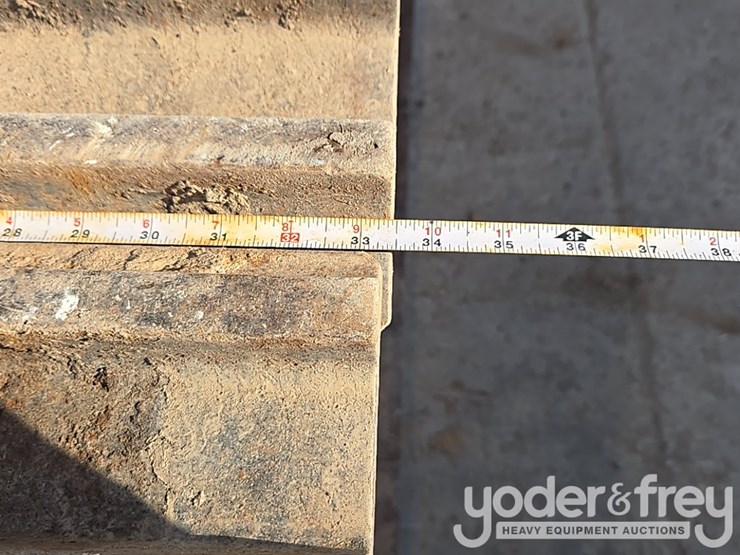2019-caterpillar-336-image-19