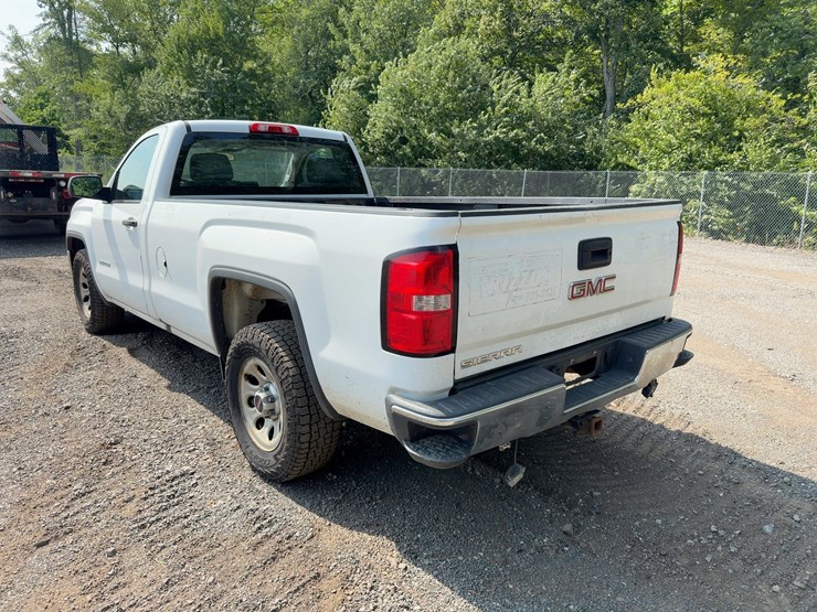 2017-gmc-sierra-1500-image-3