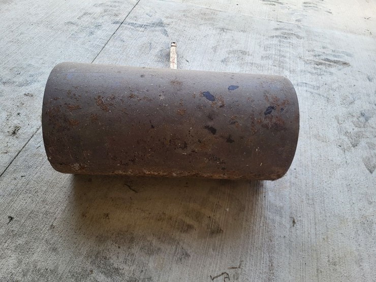 sears-pull-behind-lawn-roller-image-2